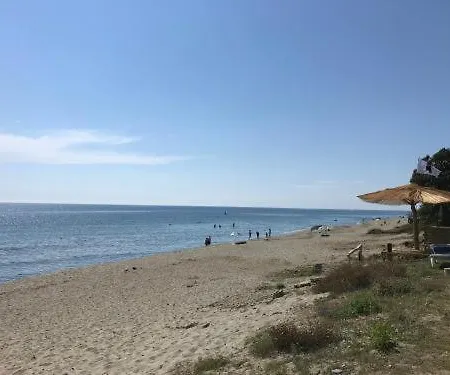 Apartmán A 5 Mn A Pied De La Mer, Piscine ,tennis, Paillote *