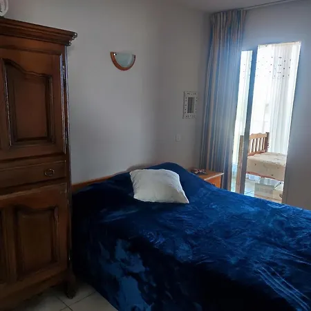 Apartment A 5 Mn A Pied De La Mer, Piscine ,tennis, Paillote