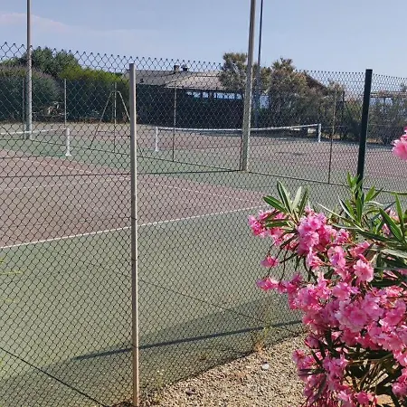 A 5 Mn à Pied De La Mer, Piscine ,tennis, Paillote Apartamento