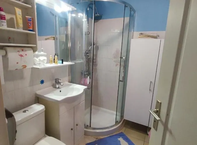 A 5 Mn A Pied De La Mer, Piscine ,tennis, Paillote * Cervione