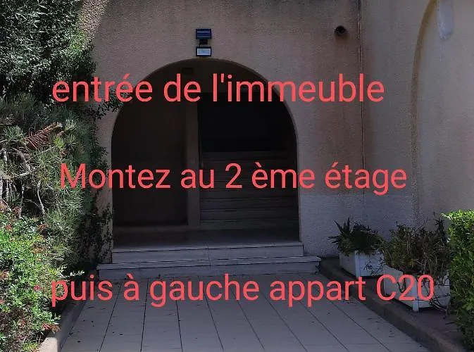 A 5 Mn A Pied De La Mer, Piscine ,tennis, Paillote Appartement *